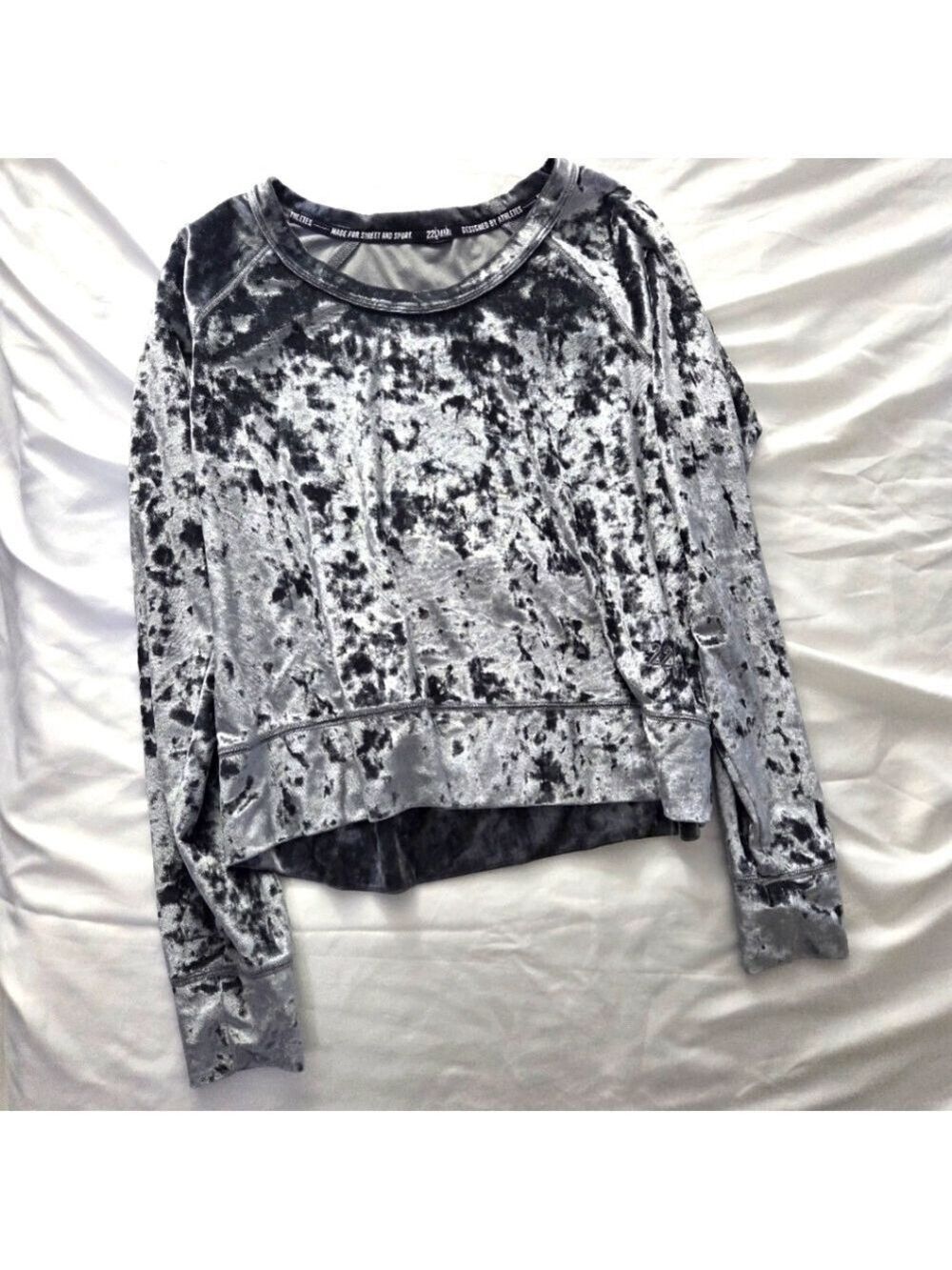 22Fresh Silver Crushed Velvet Sweatshirt Small
